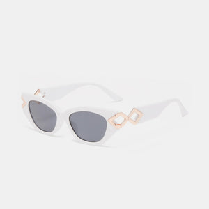 Polycarbonate Frame Cat-Eye Sunglasses