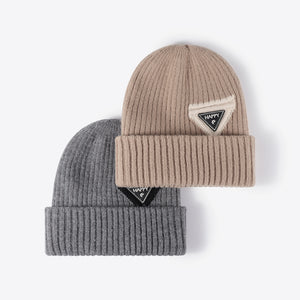 HAPPY Contrast Beanie