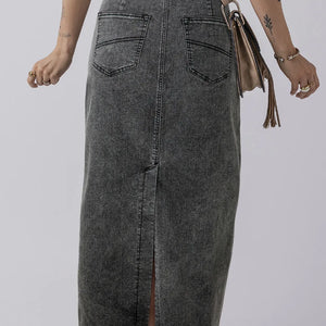 Raw Hem Midi Denim Skirt with Pockets