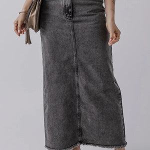 Raw Hem Midi Denim Skirt with Pockets