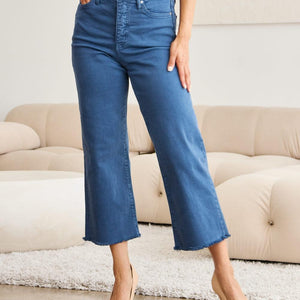 Pantalones vaqueros de talle alto con dobladillo sin rematar y control de abdomen de RFM Crop Chloe