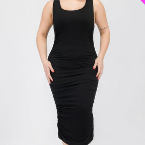 Plus Size Square Neck Ruched Bodycon Midi Dress