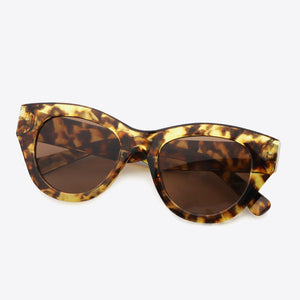 Tortoiseshell Polycarbonate Wayfarer Sunglasses