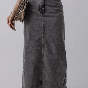 Raw Hem Midi Denim Skirt with Pockets